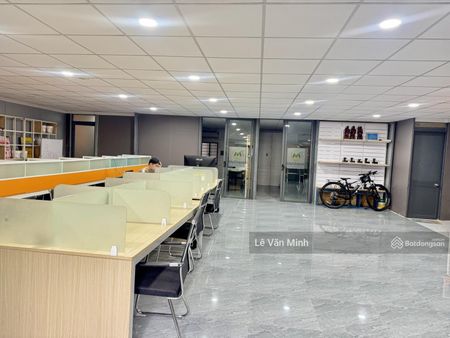 Cho thuê tòa nhà nguyên căn 450m2 làm văn phòng - giá giảm còn 40tr/th