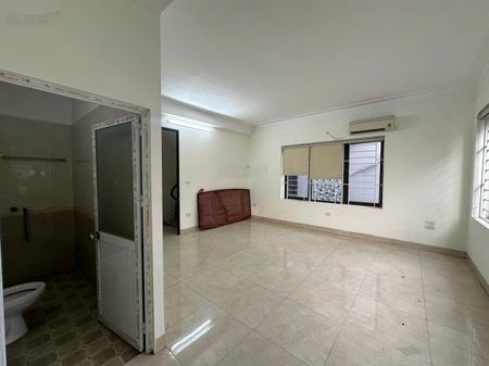 Cho thuê văn phòng Kim Giang, 64 m2, chia 2 phòng làm việc giá rẻ