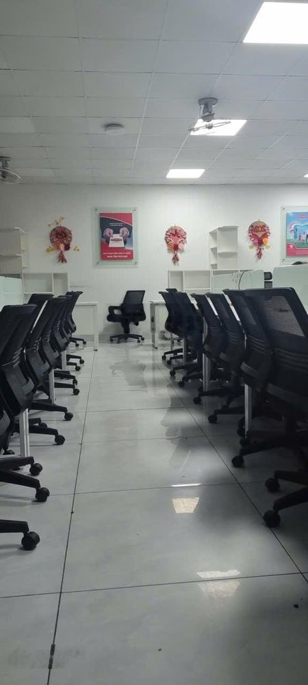 Cho thuê văn phòng Mỗ lao _ Hà Đông - Hà Nội DT: 300m2 , Giá 45tr/tháng