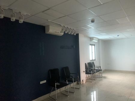 Cho thuê văn phòng 80m2 vị trí trung tâm tại Đống Đa
