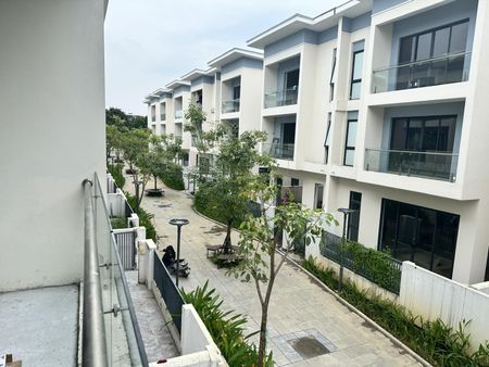 Cho thuê sàn văn phòng tại tầng 2 biệt thự kđt Dương Nội, Hà Đông giá 13tr