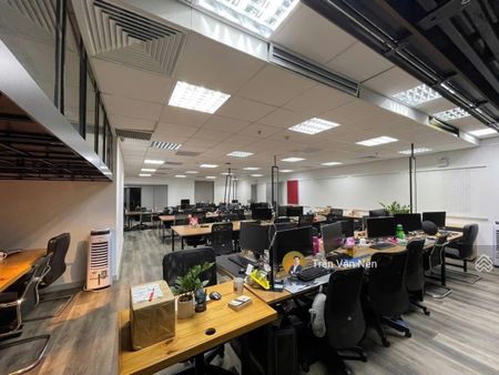 Chính chủ cho thuê VP 200m2 tại Lê Văn Lương - Thanh Xuân full nội thất view đẹp giá từ 250k/m2