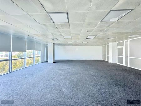 Cho thuê văn phòng gần sân bay giá chỉ 220.000Đ/m2/th, LH: Office Danang