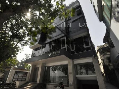 Tòa nhà văn phòng view trực diện Hồ Tây xanh sạch đẹp , không khí trong lành thoáng mát