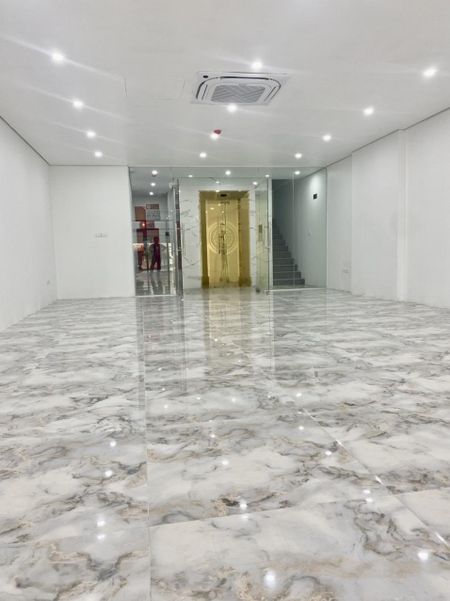 Cho thuê sàn văn phòng Yên Xá, 90m2, tầng 2 view thoáng, phù hợp văn phòng, showroom