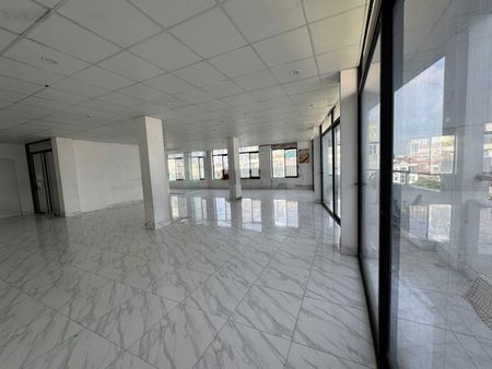 Cho thuê văn phòng 200 m2 tại Nguyễn Văn Lộc - Hà Đông, sàn mặt tiền rộng, phù hợp vp, kd online