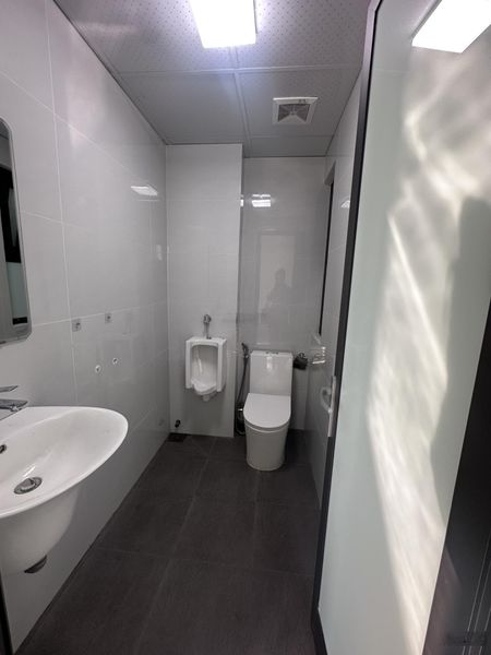 Sàn VP, Võ Chí Công, 90m2 6 tầng, có thang máy, ngõ ôtô, tầng 1 để xe, văn phòng, kinh doanh,...