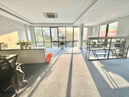 Trống duy nhất 1 sàn 95m2 chỉ 15tr tại Nguyễn Văn Huyên, Cầu Giấy