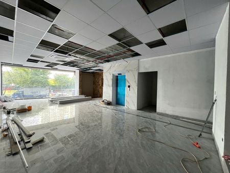 Cho thuê sàn văn phòng xây mới đẹp tại Nguyễn Xiển, sàn 140 m2/tầng, thông sàn, thiết kế hiện đại