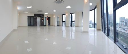 Chính chủ cho thuê VP mặt phố Trung Kính, sàn 70m2 mới đẹp, ánh sáng tự nhiên. LH: 0982908245