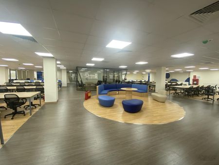 Chính chủ cho thuê sàn văn phòng hạng B đẹp nhất quận Tây Hồ