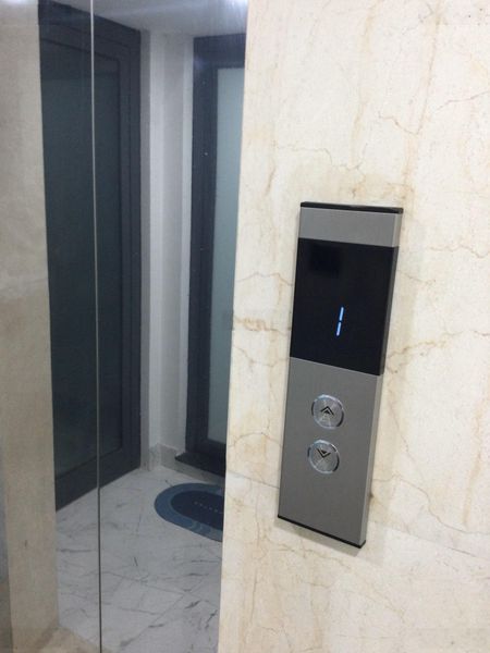 Cho thuê VP tầng 4 DT 100m2 ôtô tránh cầu TM, PCCC giá 11,5tr/th(kbớt)phố Lương Đình Của, PMai, ĐĐ