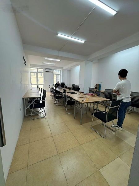 Cho thuê văn phòng đường Hồ Tùng Mậu - ngay sau Goldmark 50m2 giá chỉ 9tr/tháng, liên hệ 0332017470