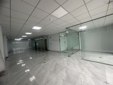 Cho thuê VP tại Him Lam Kênh Tẻ. Giá từ 18 - 35tr/tháng. DT từ 80 - 200m2