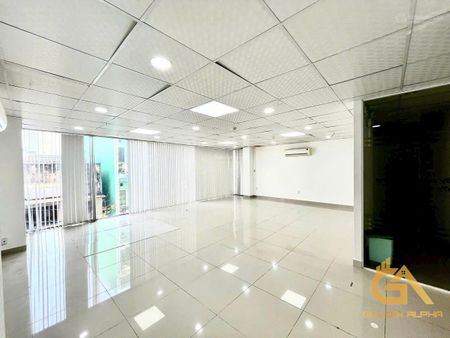 Cho thuê văn phòng đường trần huy liệu trung tâm phú nhuận - diện tích 105m2