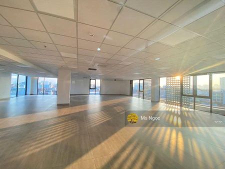 Văn phòng cho thuê đường Ung Văn Khiêm, Bình Thạnh. DT: 200m2 sàn đẹp vuông vức, giá chỉ 68tr/tháng