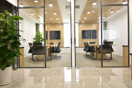 Văn phòng 2MT Nguyễn Văn Trỗi, Phú Nhuận thuận lợi giao thông - chỉ 19tr/190m2. LH ngay 0906705798