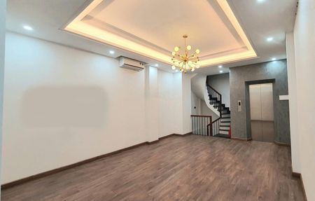 Cho thuê văn phòng đẹp tại Mỗ Lao - Vũ Trọng Khánh, diện tích 75 m2/tầng gồm 2 phòng làm việc