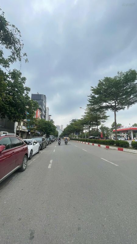 Chính chủ cho thuê Sàn vp đẹp nhất mặt phố Trần vỹ dt 120m2 giá 23tr/th