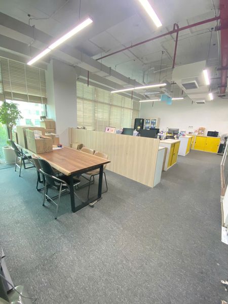 Cho thuê văn phòng mặt đường Xuân Thủy, Cầu Giấy