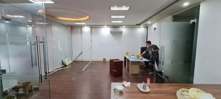 Cho thuê sàn tầng 2 diện làm văn phòng diện tích 110m2
