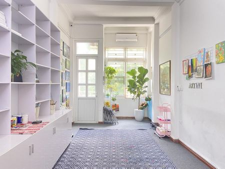 Chỉ hơn 4 triệu có ngay văn phòng phố Đặng Tiến Đông, sàn gỗ, view thoáng, xe máy để miễn phí