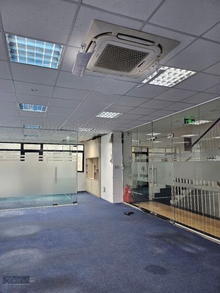 Cho thuê văn phòng 120m2 giá 25tr/th tại Him Lam Kênh Tẻ