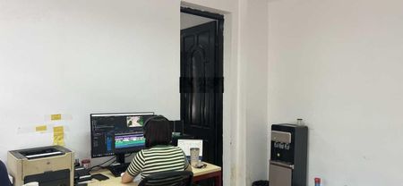 Cho thuê VP Lake View Building D10 Giảng Võ. DT 130m2 giá 320.000đ/m2. Free 1 tháng