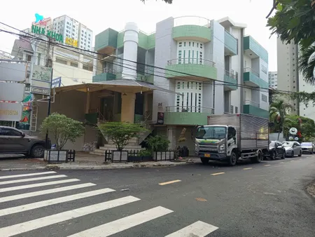 Cho thuê căn góc 2 mặt tiền 537 Nguyễn Duy Trinh, Quận 2: