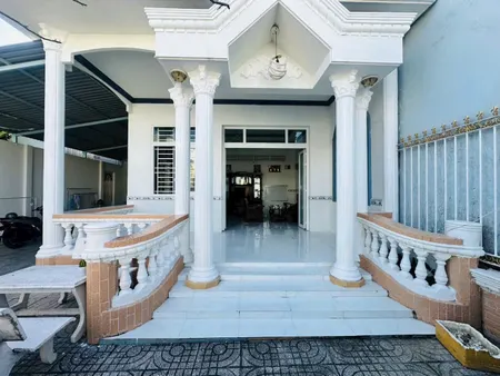 Bán nhà 200.5m² ngang 10m giá 2.4 tỷ khu nhà ở Trường Giang Phường Tân Hạnh, tỉnh Vĩnh Long