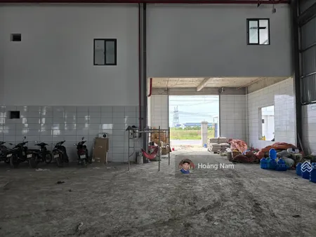 Bán xưởng 3000m2. mới 98%. kcn đức hòa long an. giá tốt. bàn giao ngay
