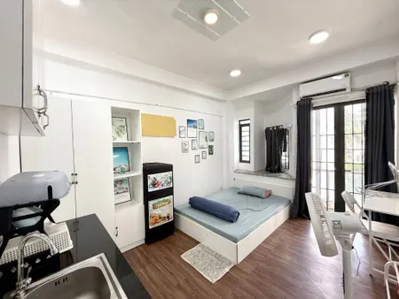 Bán căn hộ dịch vụ Phan Đăng Lưu, Phú Nhuận, 4 tầng, 7 phòng ngủ, giá 9 tỷ