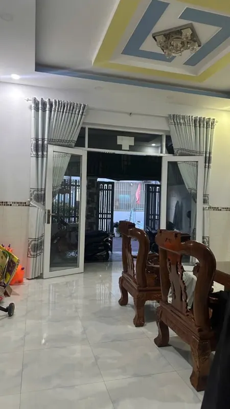 Cần bán nhà tái định cư 100m2 tại Khu đô thị Mỹ Gia, Nha Trang, tiện nghi đầy đủ
