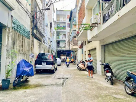 Bán nhà chung cư Thống Nhất, sau khách sạn lầu 7, sổ lâu dài