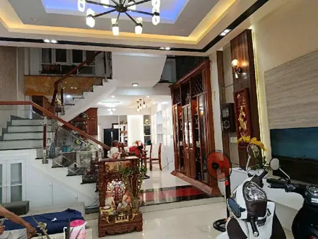 BÁN NHÀ ĐẸP 4 TẦNG FULL NỘI THẤT CAO CẤP – MẶT TIỀN ĐƯỜNG 10.5M, NGUYỄN XÍ, HÒA MINH, LIÊN CHIỂU