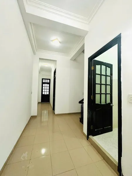Nhà mặt tiền phố kinh doanh đường Ông Ích Khiêm, gần Phú Gia Compound