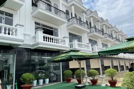 Bán shophouse 3 tầng Thăng Long Central City, View đẹp, mặt tiền 5m, giá chỉ 3,3 tỷ