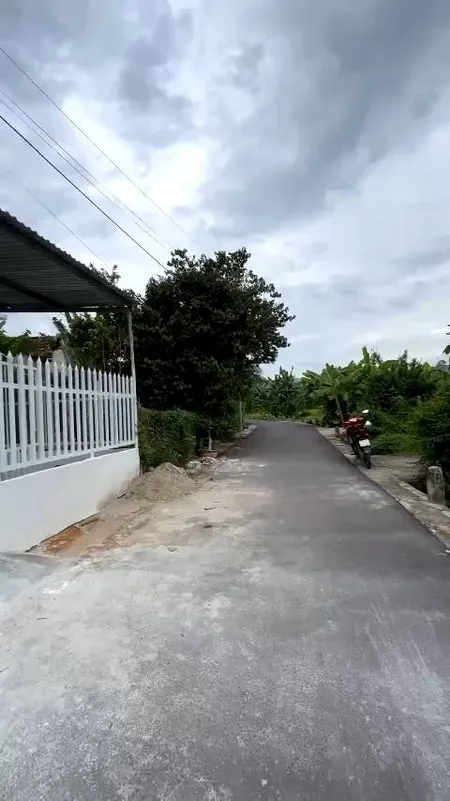 Nhà cấp 4 Đường lớn còn mới Giá rẻ Trung Tâm Hành Chính Diên Khánh - Khánh Hòa