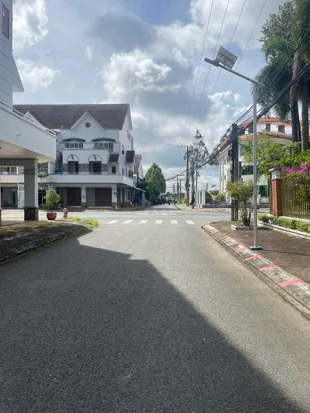 Cần bán nhà 1 trệt 1 lầu KDC đầu tư mới đang phát triển, xây mới hoàn toàn tặng gói nội thất 100tr