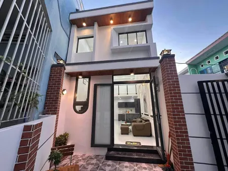 Siêu hot! Nhà 90m2 Sổ Hồng Riêng, 2 tầng giá 2 tỷ 1 tại Long An