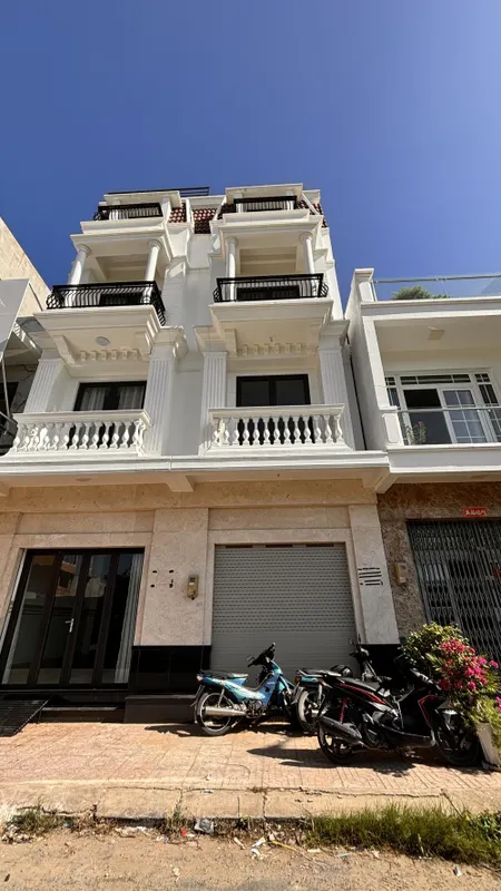 Bán shophouse 90m2 tại đường CSEDP, Phường Quảng Thắng, Thanh Hóa, tiện kinh doanh