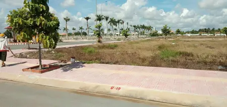 Chính chủ gửi bán nhanh lô đất diện tích 140m2 tại Thị trấn Thủ Thừa