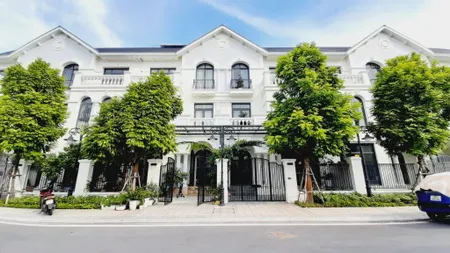 BÁN GẤP LIỀN KỀ SAO BIỂN 23 – VINHOMES OCEAN PARK 1, 67.5m², Hoàn thiện 5 tầng có thang máy
