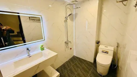 Bán căn hộ dịch vụ tại Trần Quang Diệu, Quận 3, diện tích 72m2, giá 16 tỷ