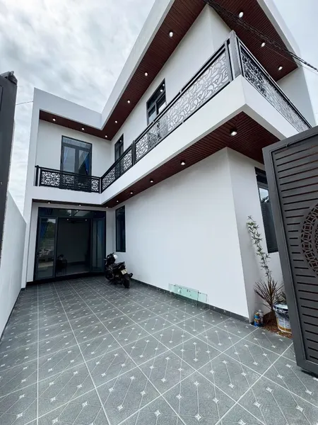 Bán CHDV 7 phòng, Đỗ Xuân Hợp, Phước Long B, 70 m2, dòng tiền 32 triệu/tháng, giá 8 tỷ