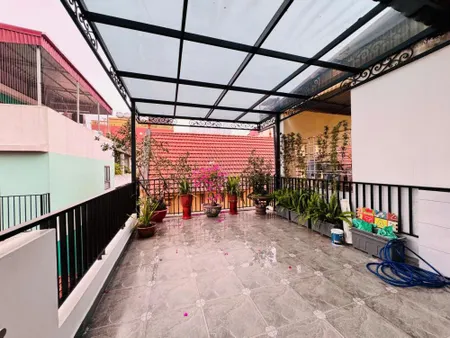 Căn hộ dịch vụ mới xây Nguyễn Ngọc Vũ, 6 tầng, 10 phòng, dòng tiền 45 triệu/tháng
