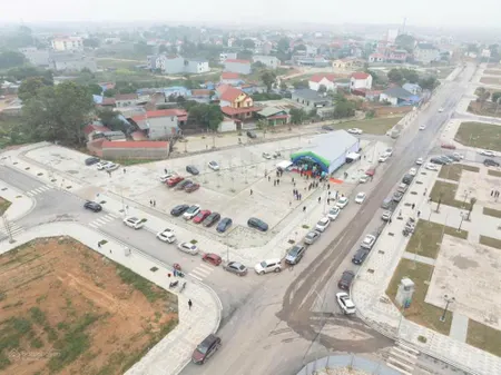 Bán nhanh lô góc 2 mặt tiền 146,6m² đối diện biệt thự Victoria, sổ hồng lâu dài, giá 4 tỷ tại Điện Ngọc, Quảng Nam