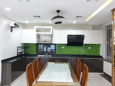 Bán căn hộ dịch vụ mặt tiền đường, 815m2 full thổ cư, đang cho thuê 33 phòng khu Phước Long B, Thủ Đức