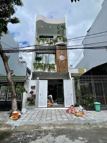 VỊ TRÍ VÀNG - GIÁ MỀM - BÁN NHÀ 1 TRỆT 2 LẦU – TRUNG TÂM TP. TÂN AN – GIÁ CHỈ 2,5 TỶ