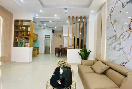 Bán căn hộ dịch vụ 7 tầng ngay chợ Căn Cứ, 7mx16m
